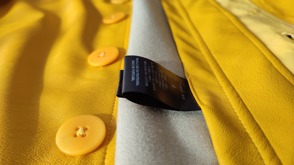 Clothing labels: To cut or not to cut them, that is the question
