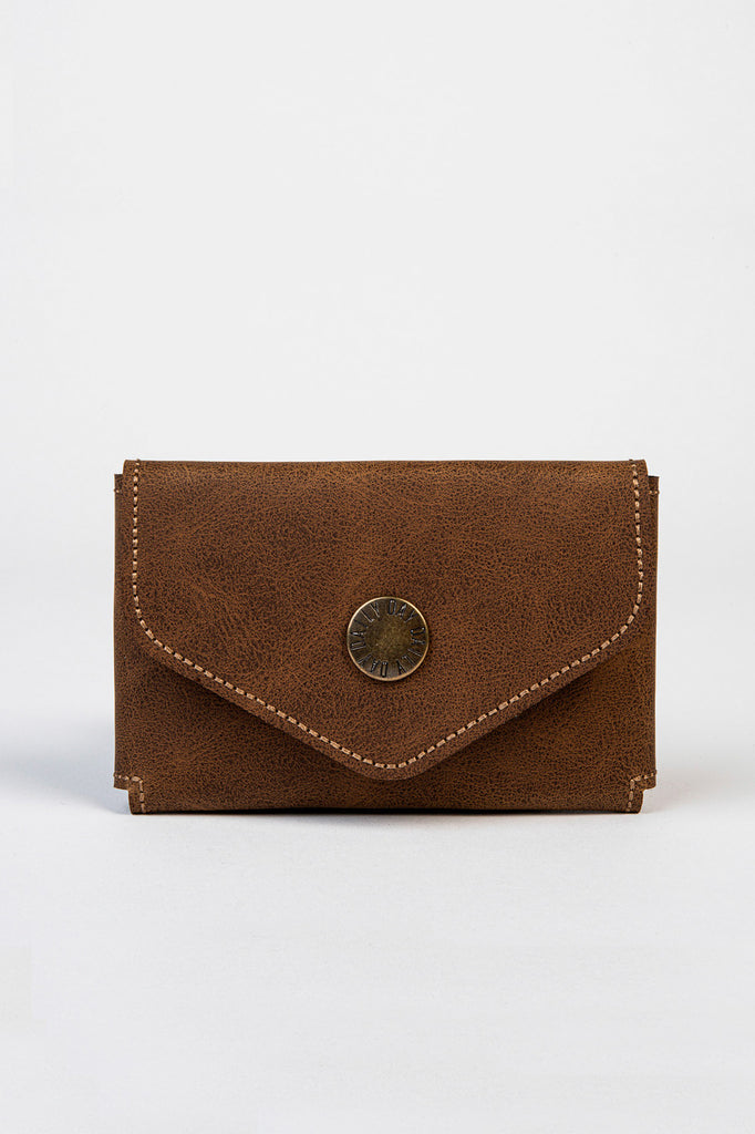 daily_day_envelope_card_holder_tobacco_brown
