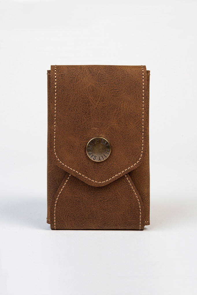 daily_day_envelope_card_holder_tobacco_brown